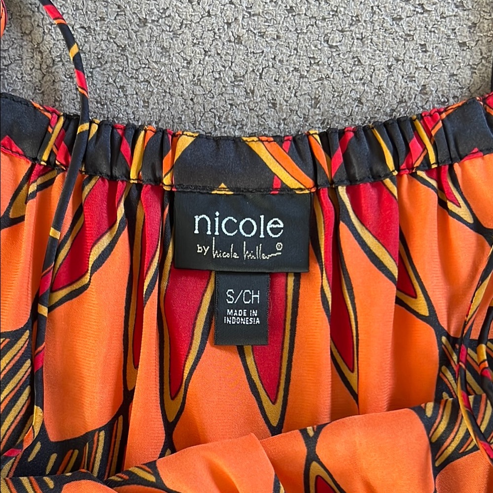 Colorful Geometric Patterned Tank Top - Picture 2 of 3